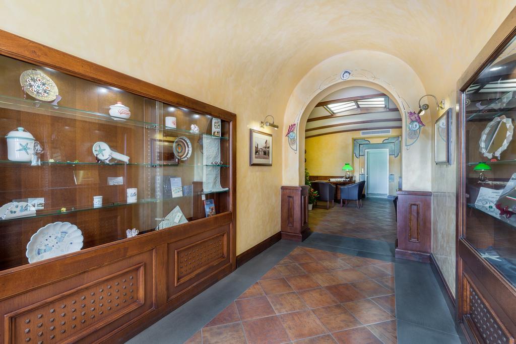 La Vecchia Fonte Boutique Hotel Palau Dış mekan fotoğraf